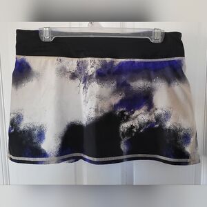 Lululemon Athletica ' Pace Setter' Skirt In Milky Way Multi Print. Size 8.